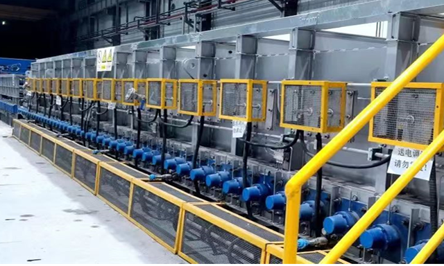 Roller hearth furnace